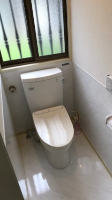 トイレパネルのリフォーム